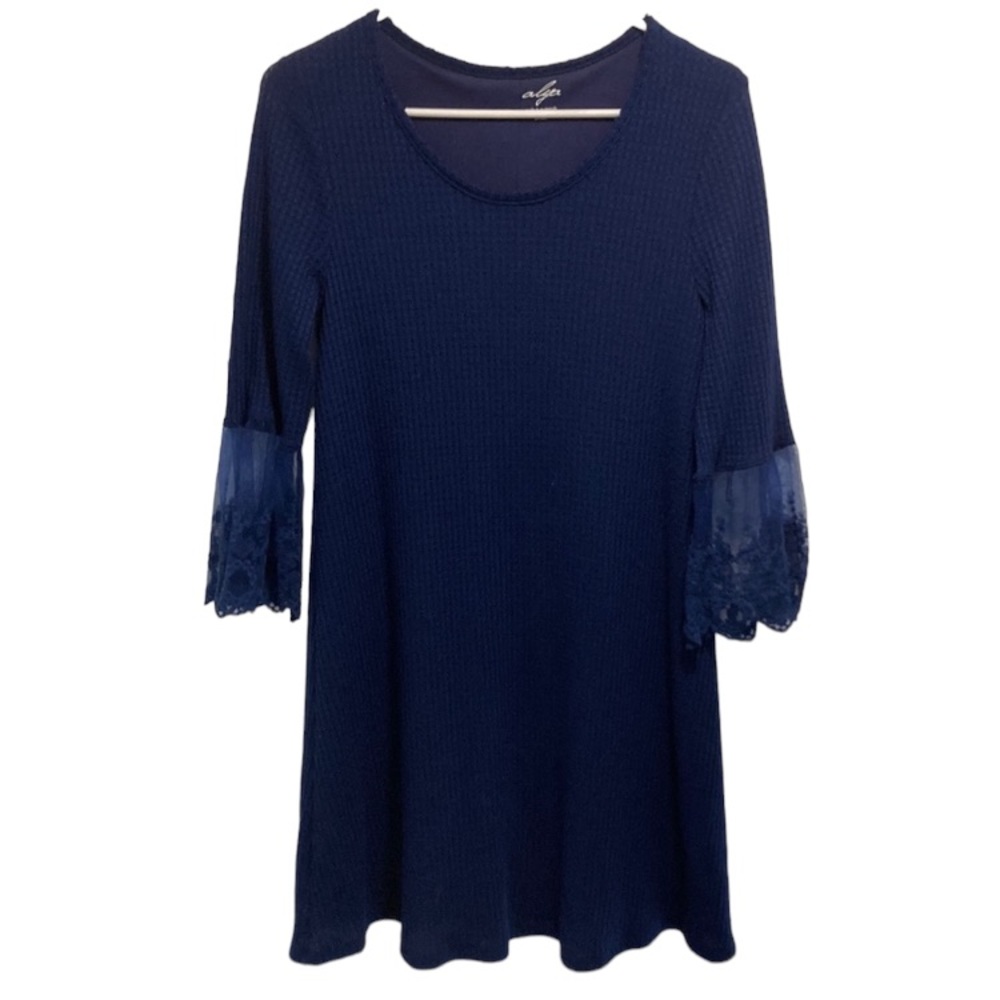 Alya Dress